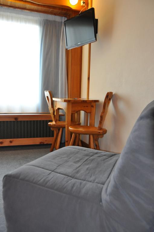 Le Relais Du Petit Saint Bernard Hotel 2*