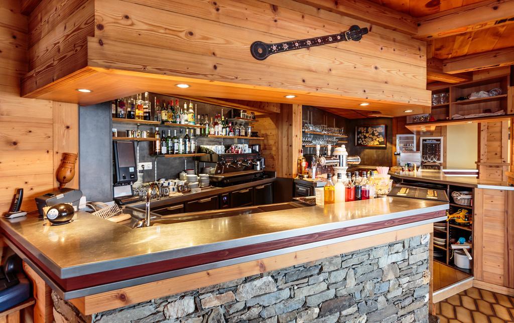 Hotel Le Relais Du Petit Saint Bernard La Rosiere (Savoie)